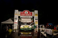 Rallye Český Krumlov: Vyhlášení výsledků na cílové rampě